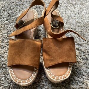 Universal Thread Tan Suede Espadrilles